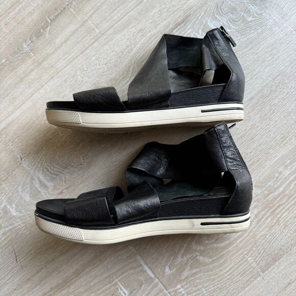 Eileen Fisher‎ Sport Platform Sandals Women's Size 8 Black Leather Criss Cross - Picture 1 of 8